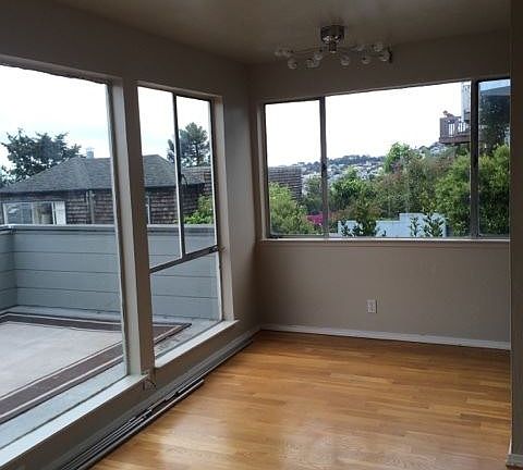 5th image of 95 Grand View Ave APT 01