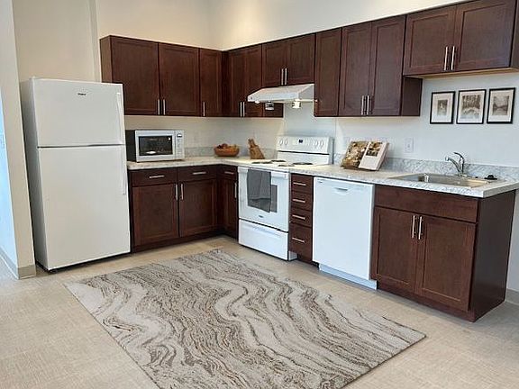 5th image of 3721 Ellerslie Ave #6076016