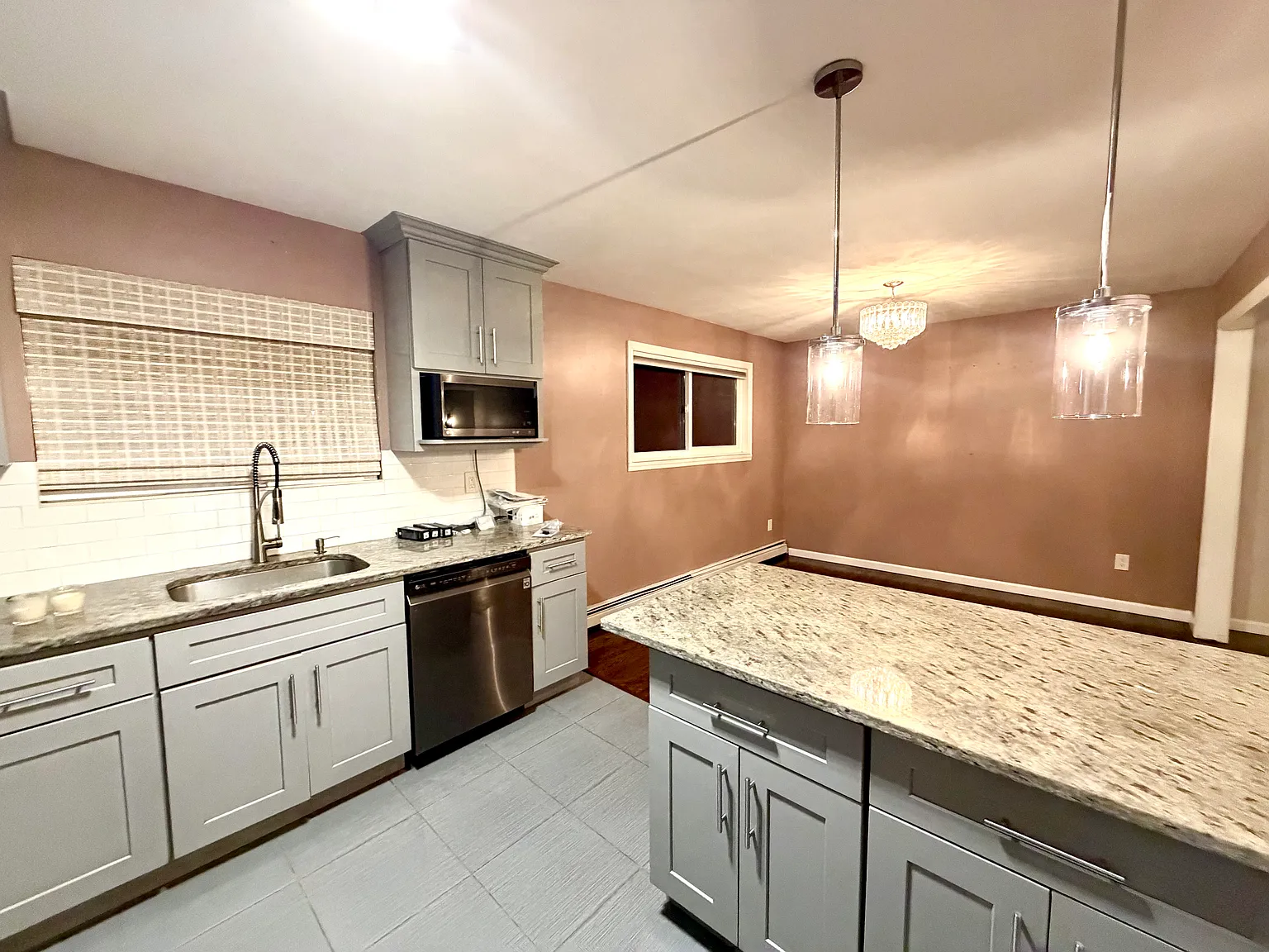 3 bed, 800 sqft, $3,600 — Photo 4