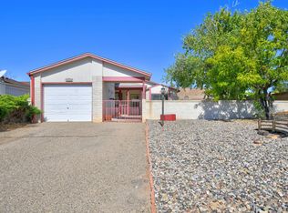 265 Pearl Dr NE, Rio Rancho, NM 87124