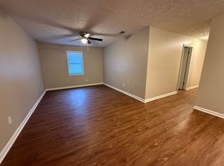 108/110 St Andrews Ct, Athens, GA 30605