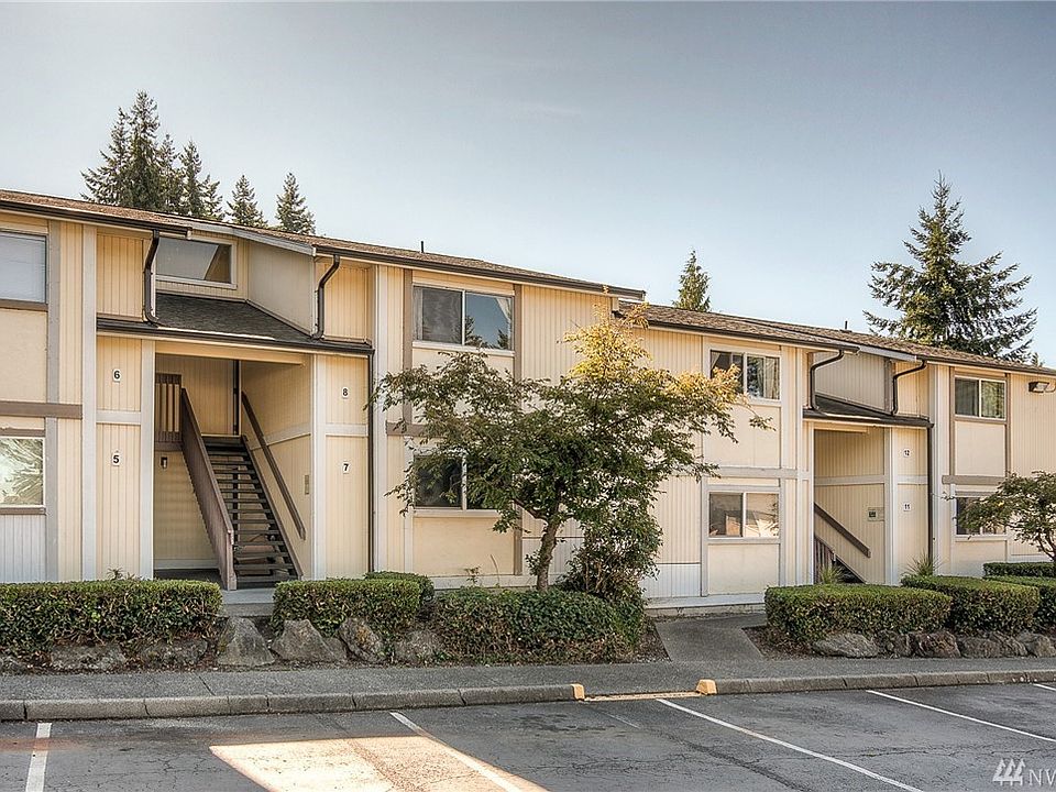 1st image of 4715 176th St SW APT E8