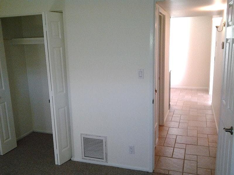 2nd image of 313 S Westfall Ave APT 1