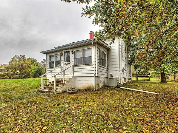 1347 Blaire Rd, Blairsville, PA 15717