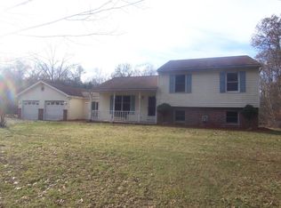 93 Lois Ln, Jersey Shore, PA 17740