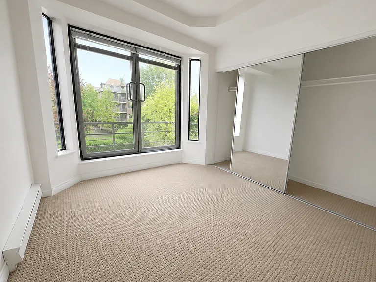 2628 Ash St #308 — Photo 10