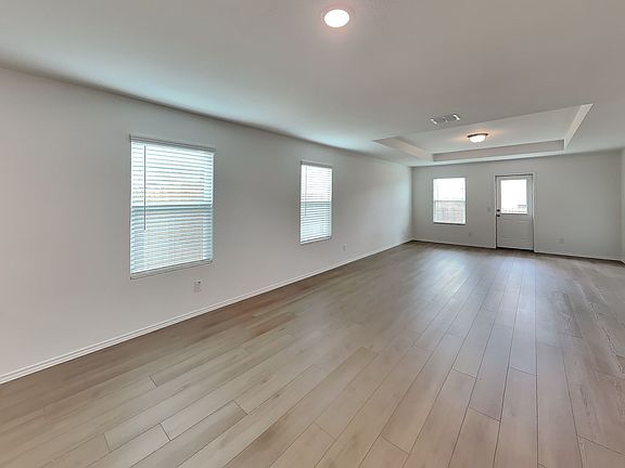 5th image of 1017 Valerian Dr