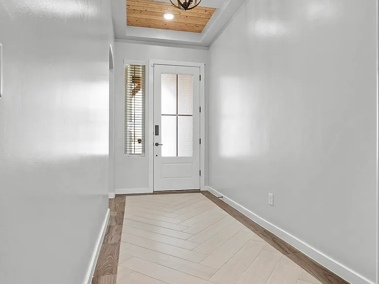 13992 Margaret Ponce Ave — Photo 5