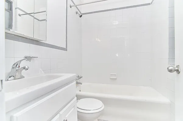 Rented by Living New York | media 11