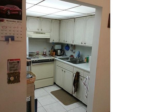 3rd image of 3200 Lake Osborne Dr APT 208