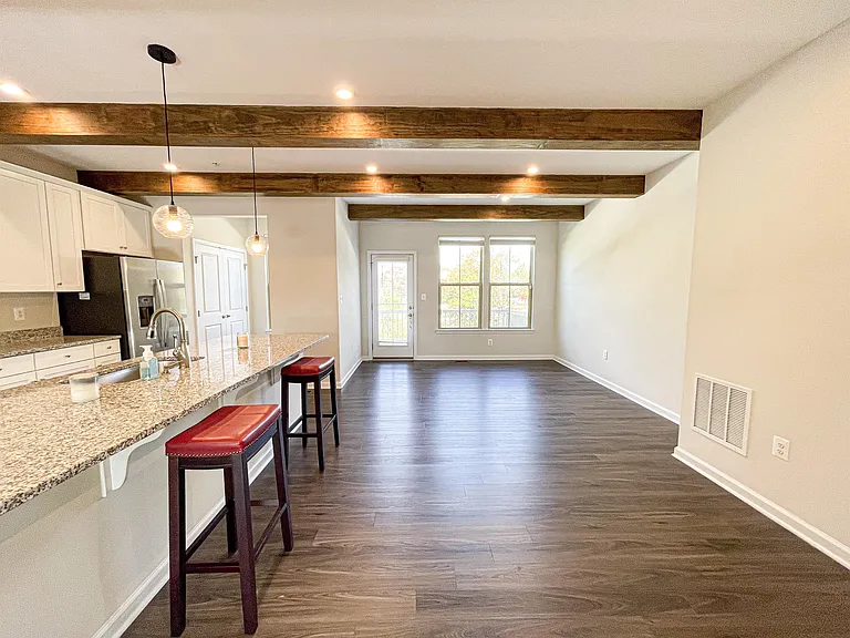 10132 Dorsey Ln — Photo 27