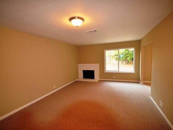 Living Room w/ Fireplace