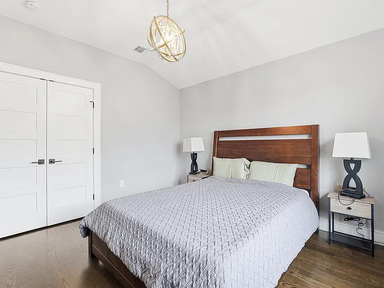 391 Lincoln Ave — Photo 14