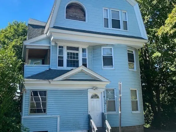 18 Upsala St, Worcester, MA 01610