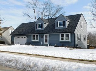 1818 17th Ave, Grafton, WI 53024