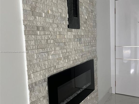 4th image of 403 NW 72nd Ave APT 217-F