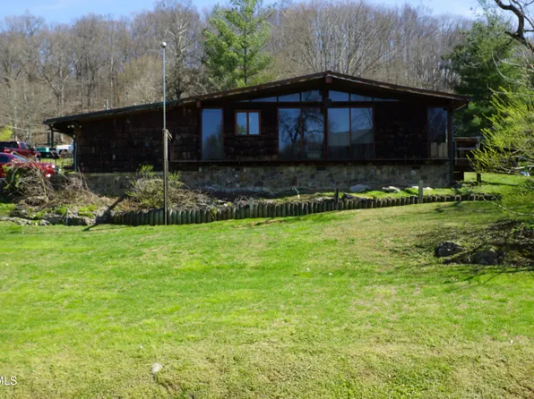 1569 Rock Springs Rd, Kingsport, TN 37664