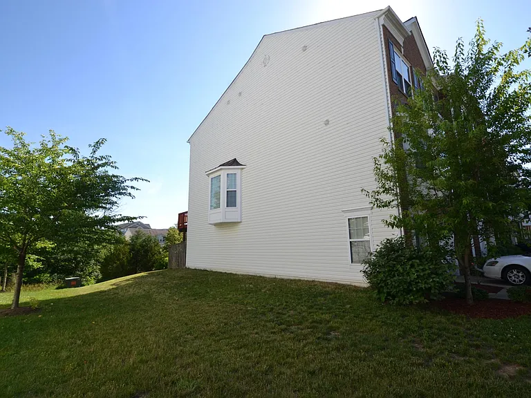 8217 Singleleaf Ln — Photo 7
