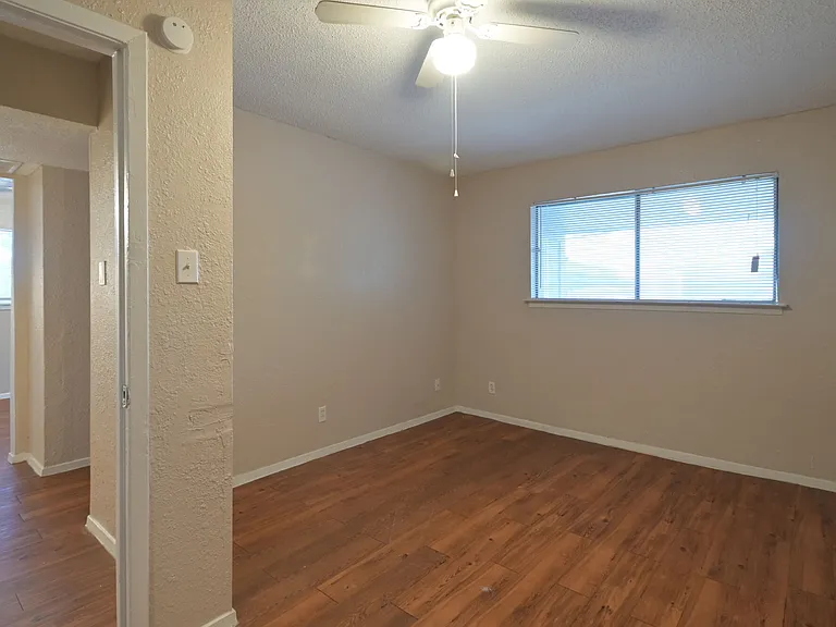 Lila Apartments — Photo 12