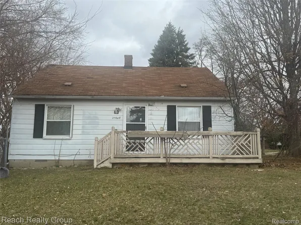 25608 Pickford, Redford, MI 48240