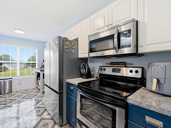 4th image of 1087 Heatherwood Rd