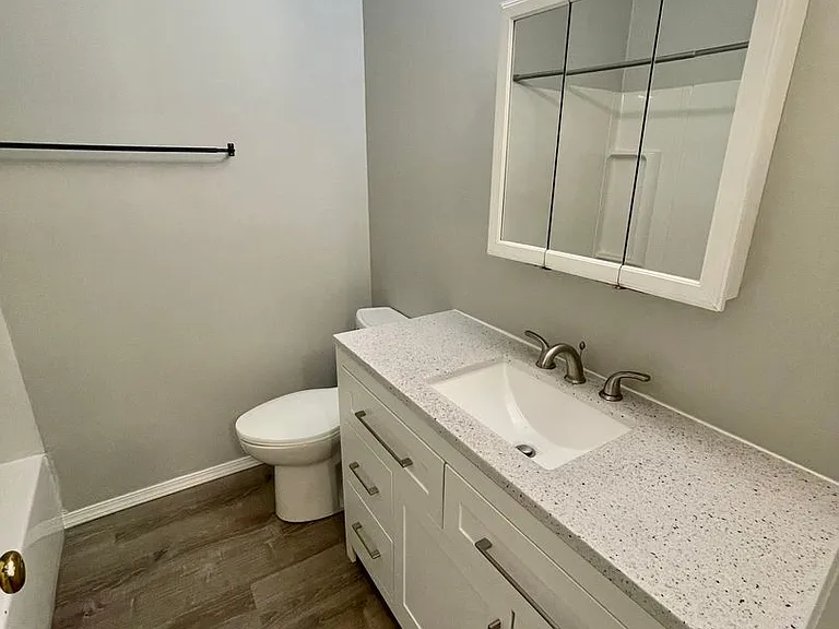 516 NW Bailey Ave #9 — Photo 11