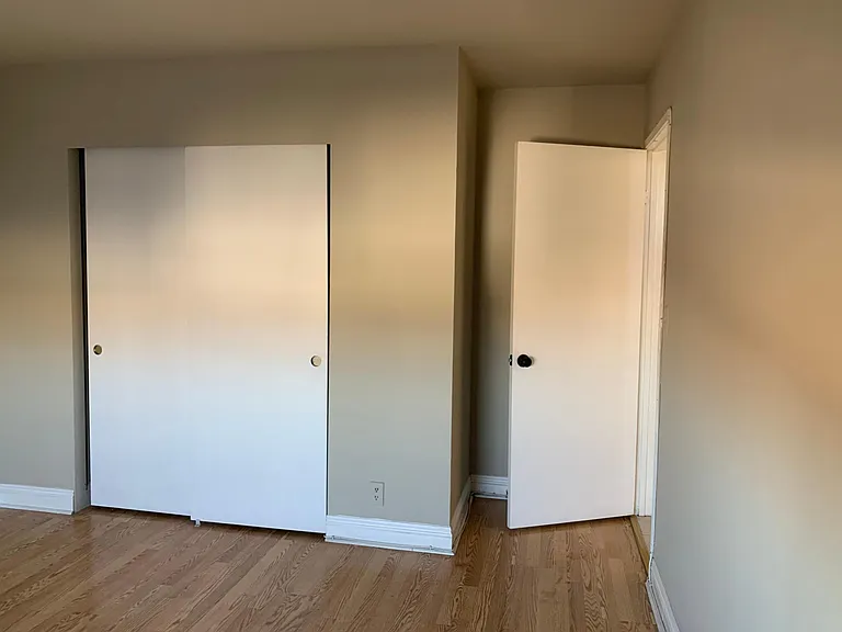 12622 Kornblum Ave #7 — Photo 10