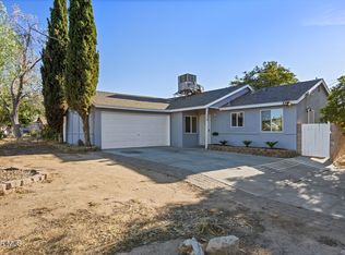 1058 E Avenue R #2, Palmdale, CA 93550