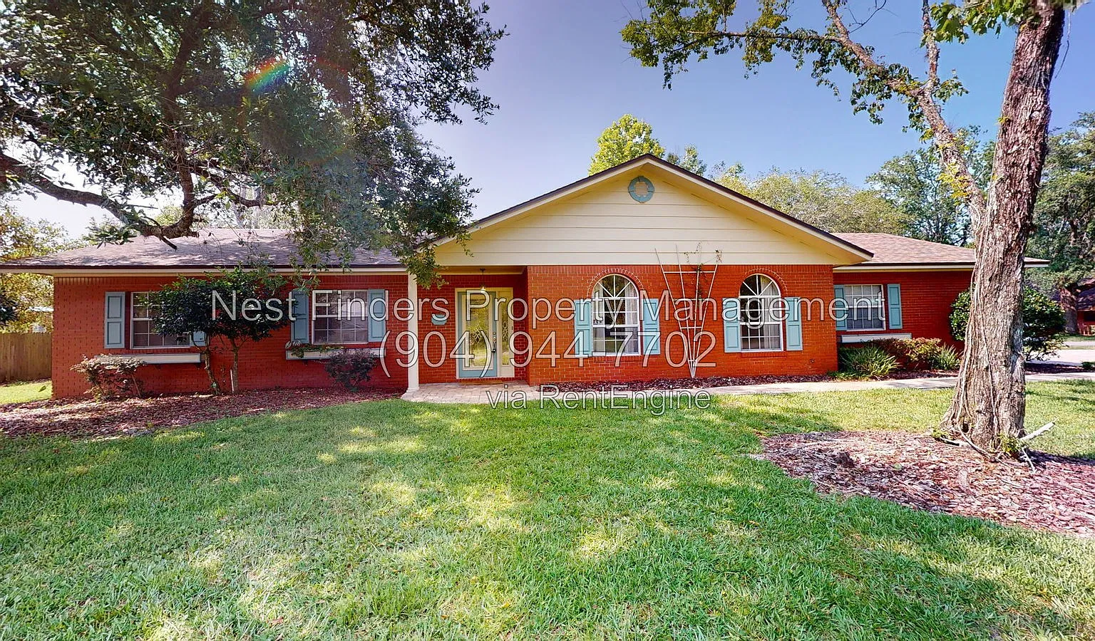 3 bed, 2.0 bath, 1881 sqft, $2,200 — Photo 1