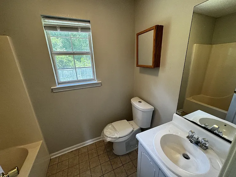 451 Sabreena Cir — Photo 11