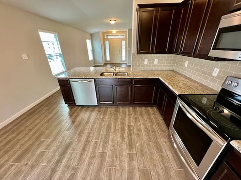 2277 Olive Hill Dr — Photo 6