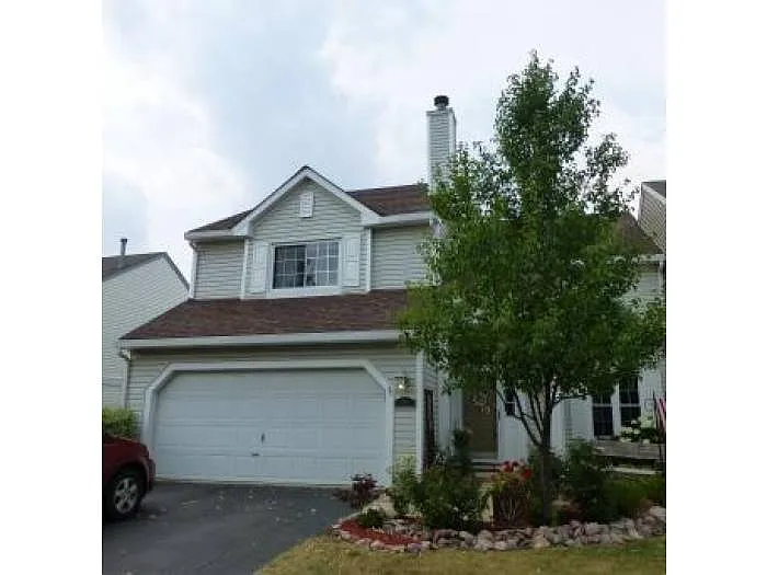 40 E Rosewood Ln photo 1