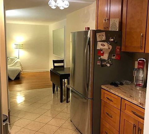 4th image of 14441 Sanford Ave APT 4E