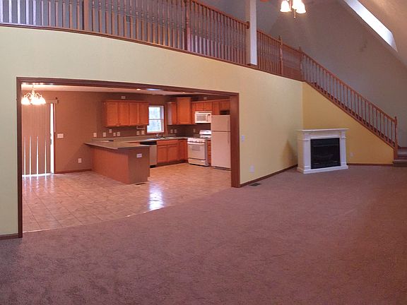 5th image of 213 Buckey Hill Road