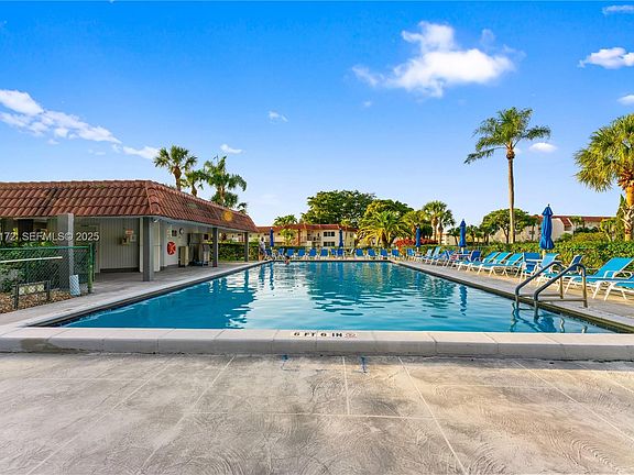 5th image of 8901 S Hollybrook Blvd APT 303