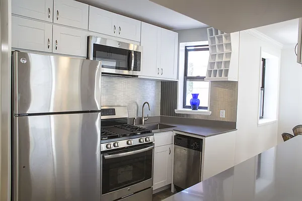 Sold by Scott Kinder, LREB | media 2