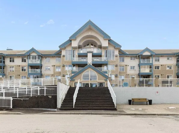7239 W Sierra Morena Blvd SW #314, Calgary, AB T3H 3L7