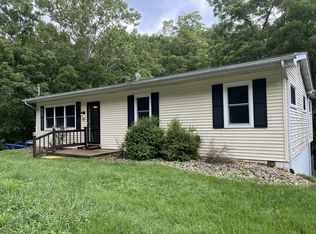10 Spring St, Athens, OH 45701