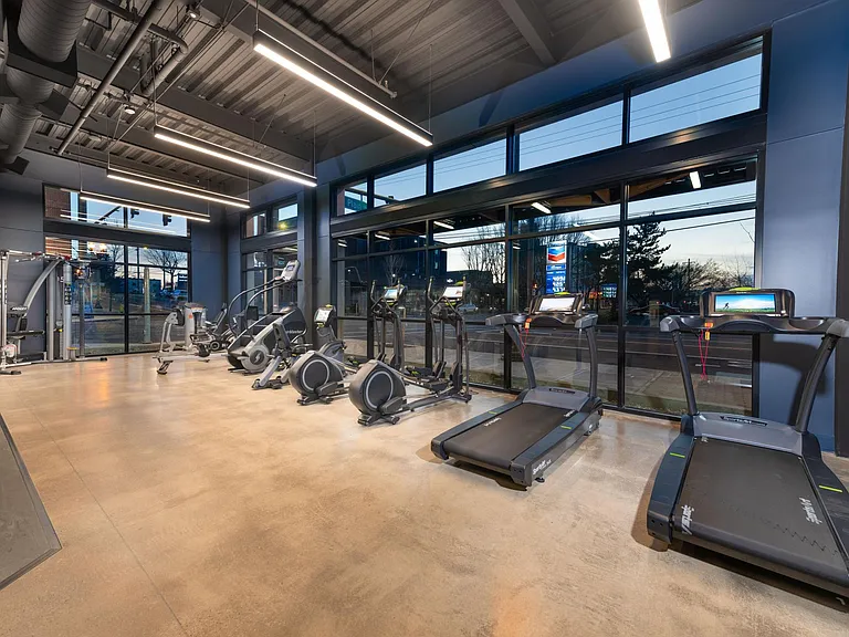 Angelo Tower 24 hr gym