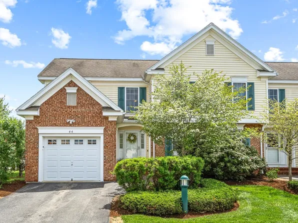 4 Merlot Court #4, Concord, NH 03303