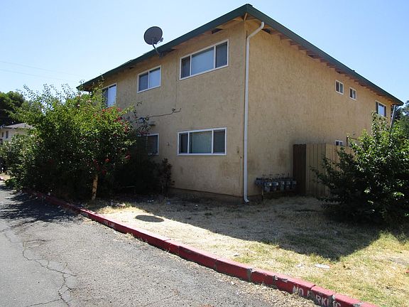 4th image of 4561 Ashcroft Ave