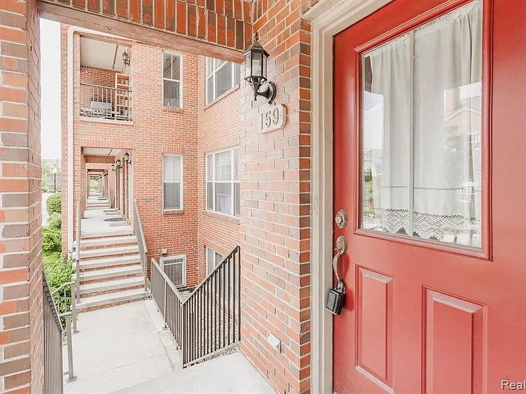 159 Allenhurst Ave — Photo 5