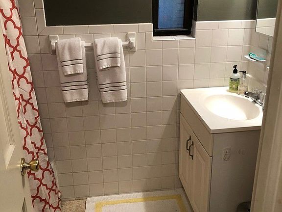 5th image of 230 W 16th St APT 3R