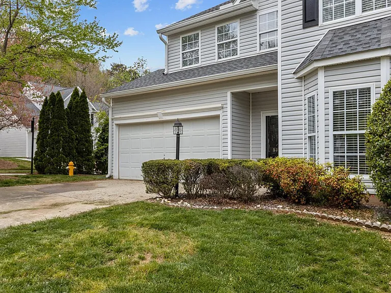 5316 Corinthian Way — Photo 36
