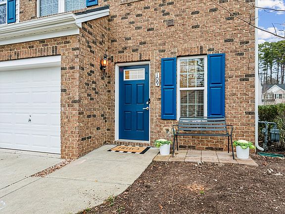 4th image of 109 Hale Cir