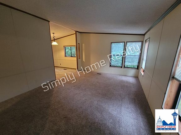 3rd image of 3810 56th Ave NE