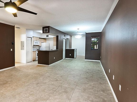 3rd image of 2493 Centergate Dr APT 203