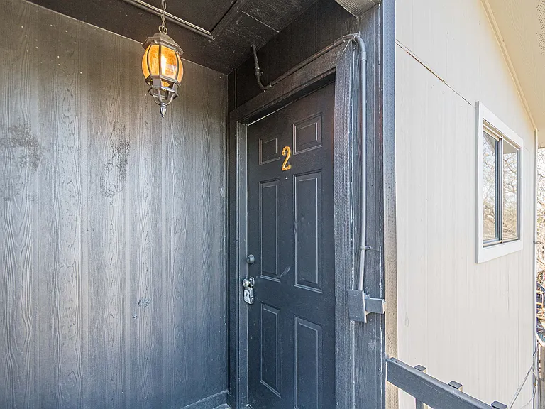 2323 Arbor Pl #2 — Photo 2