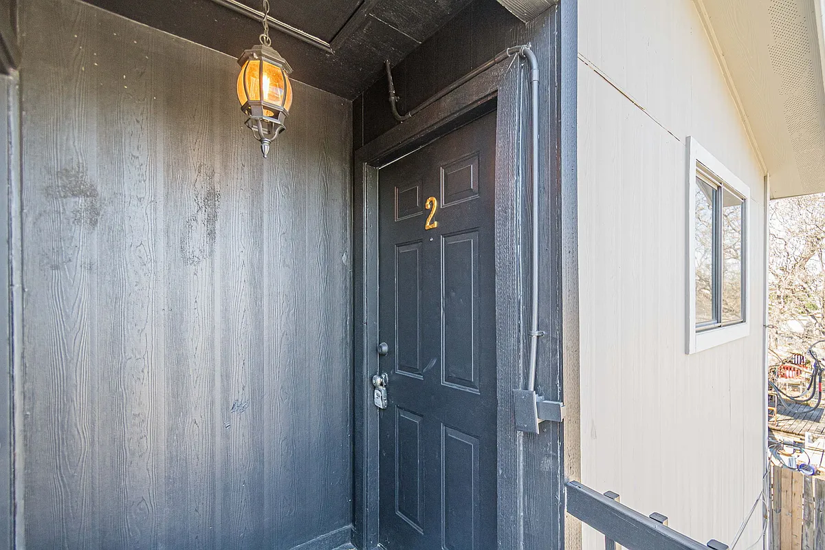 Building Photo - 2323 Arbor Pl #2