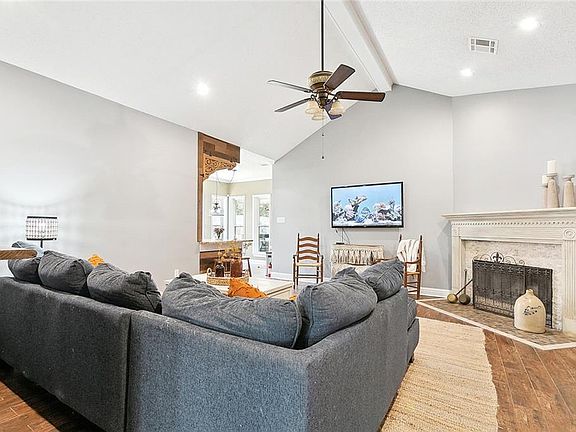 4th image of 3309 E Catahoula Ct